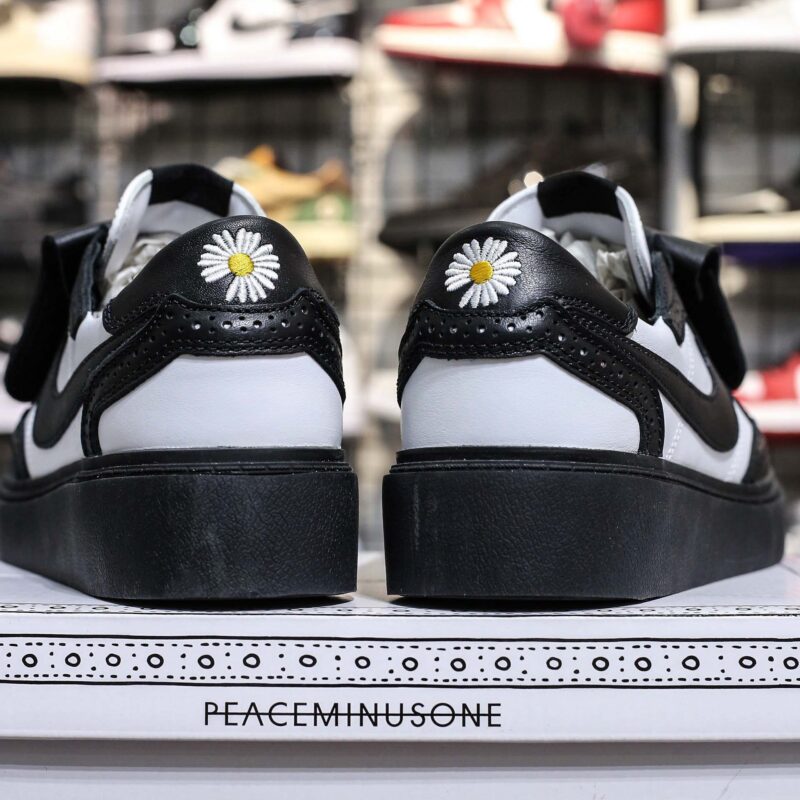26.5PEACEMINUSONE × KWONDO1 WHITE BLACK 新品 26.5 PEACEMINUSONE × Nike Kwondo 1 中古・古着通販NIKE