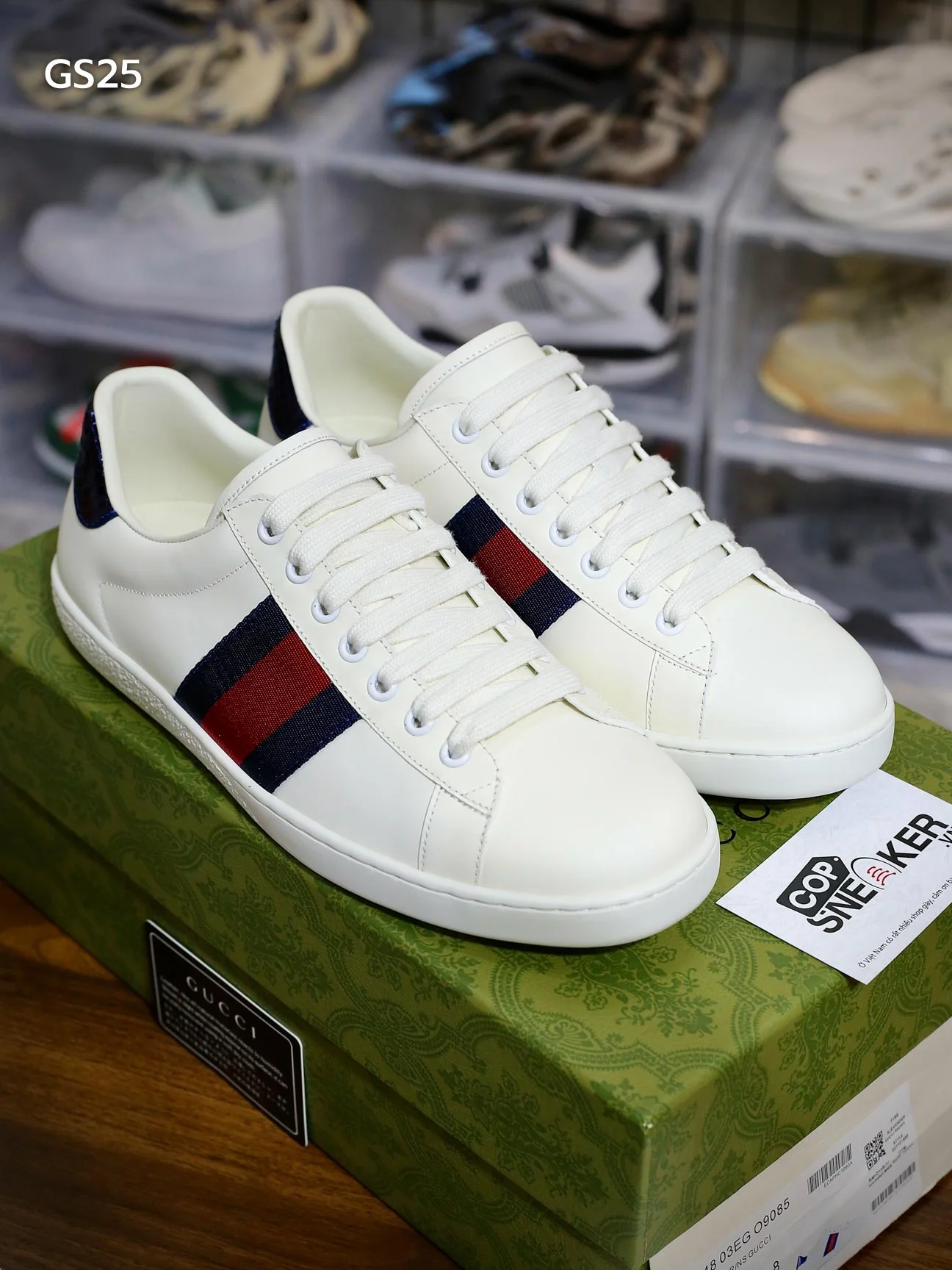 Gucci ace store blue and red