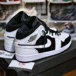 Nike Air Jordan 1 Mid Tuxedo White Black Like Auth