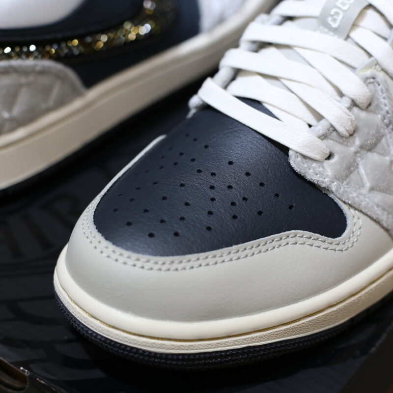 (BEST) Air Jordan 1 Low 'Beaded Swoosh'
