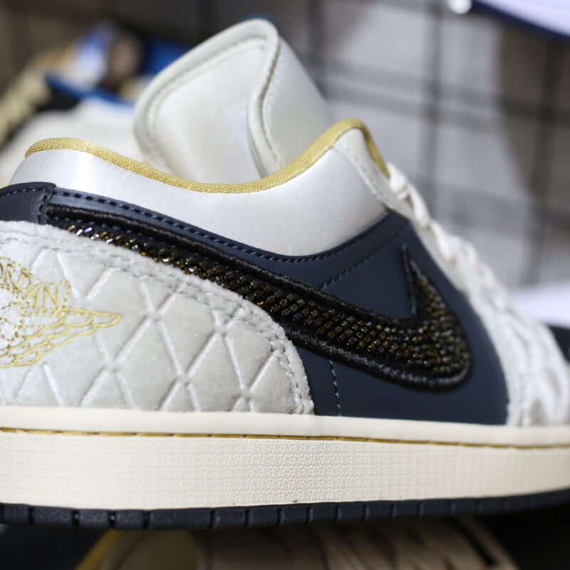 (BEST) Air Jordan 1 Low 'Beaded Swoosh'