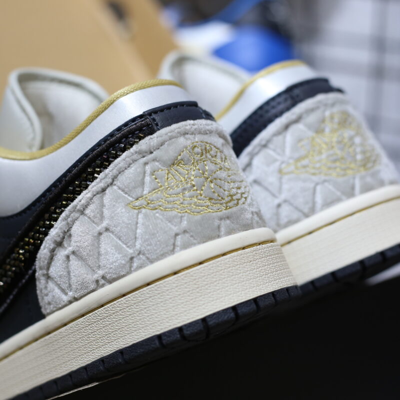 (BEST) Air Jordan 1 Low 'Beaded Swoosh'