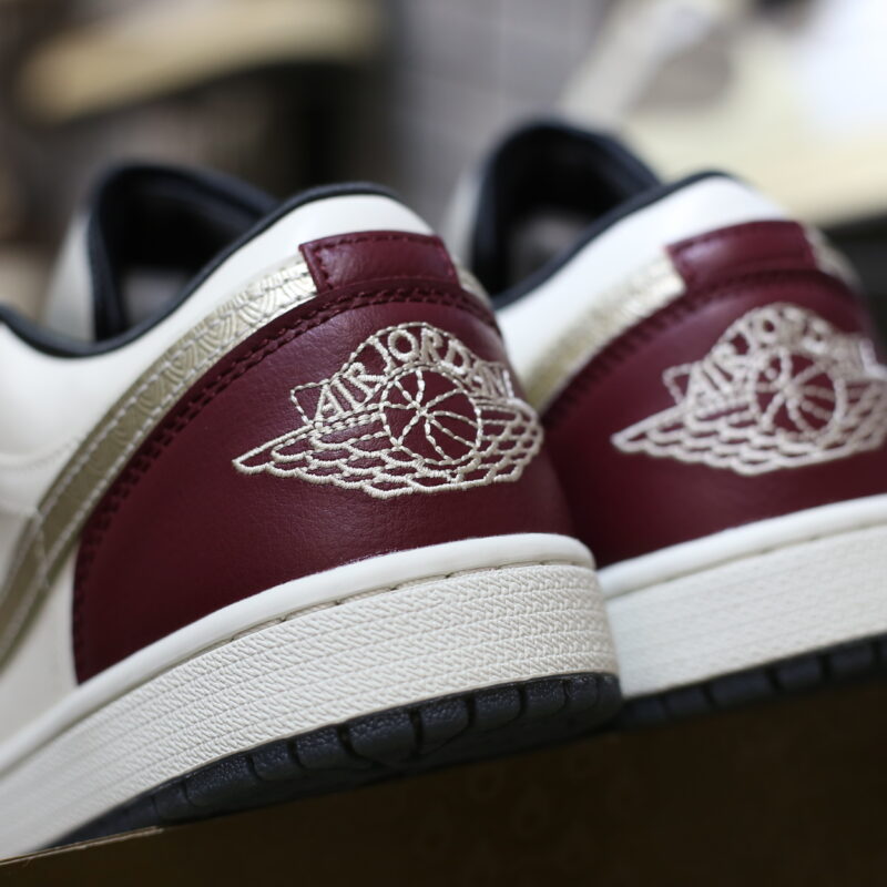 (BEST) Air Jordan 1 Wmns Low 'Year of the Dragon'