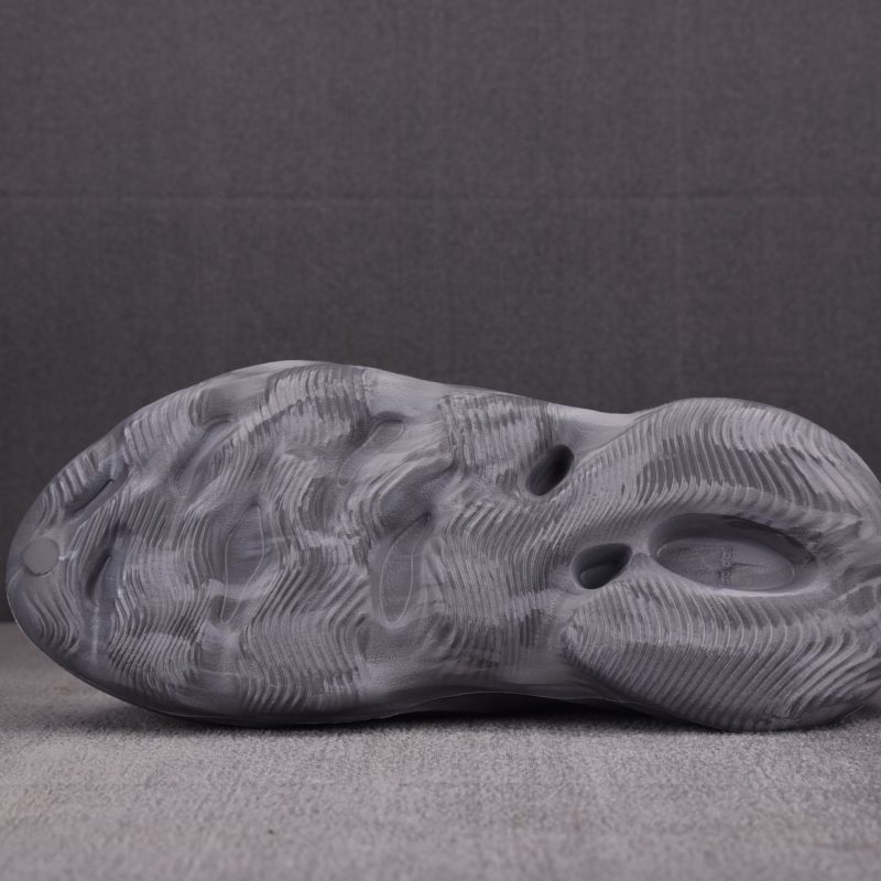 adidas Yeezy Foam RNNR MX 'Granite’