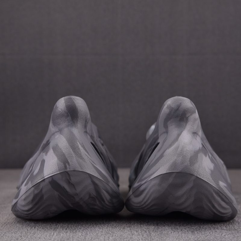 adidas Yeezy Foam RNNR MX 'Granite’