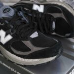 Giày New Balance 2002R ‘Black Dark’