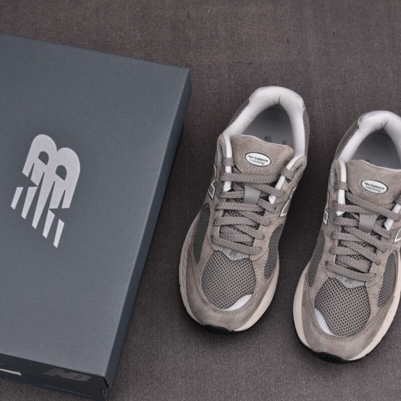 (BEST) New Balance 2002R ‘GREY’