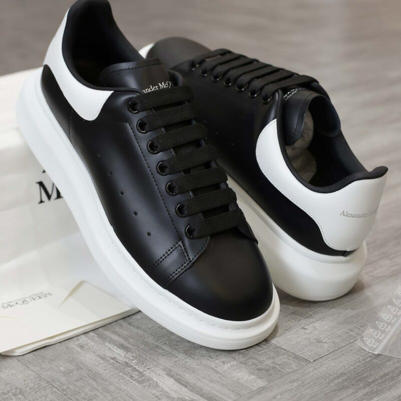 Giày Alexander Mcqueen Oversized Sneaker ‘Black White’ Best Quality
