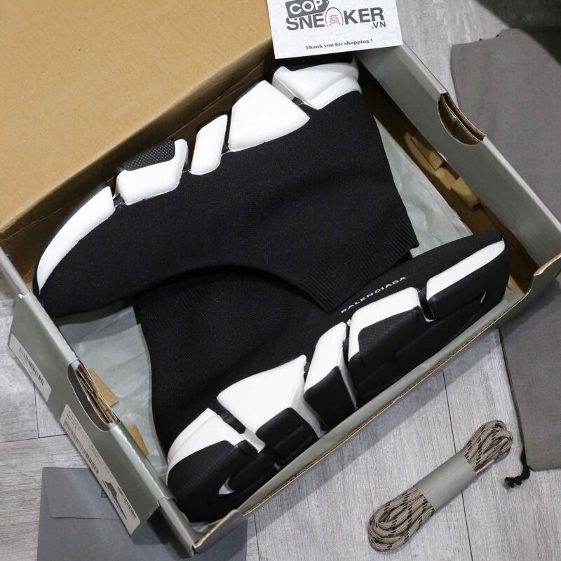 Giày Balenciaga Man Black And White Speed 2.0 Best Quality