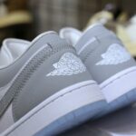 (BEST) Air Jordan 1 Low Wmns 'Wolf Grey'