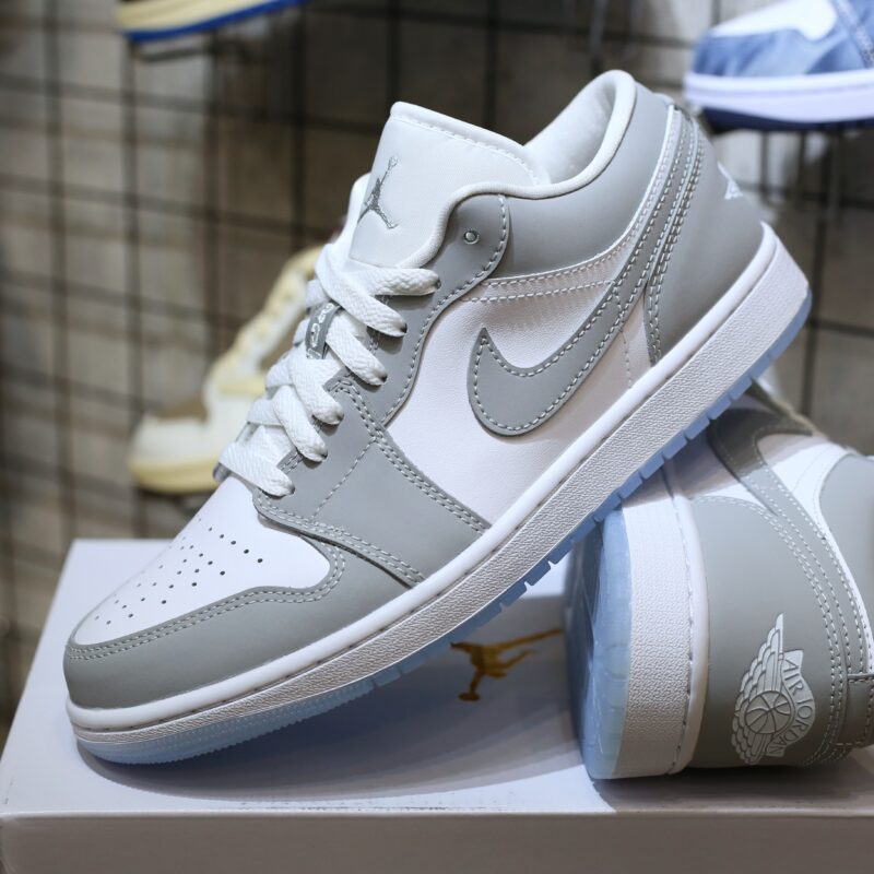 (BEST) Air Jordan 1 Low Wmns 'Wolf Grey'