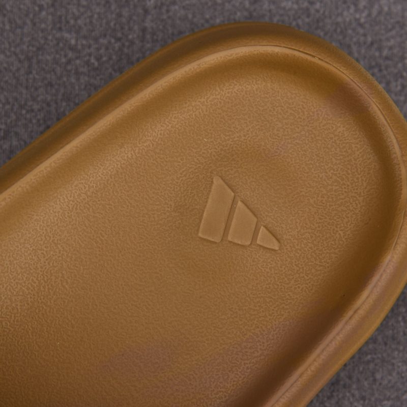 adidas Yeezy Slide ‘Ochre’