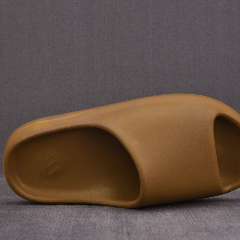 adidas Yeezy Slide ‘Ochre’