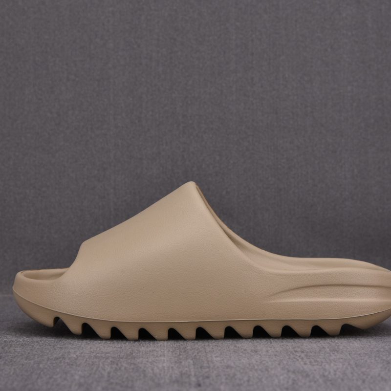 adidas Yeezy Slide ‘Pure’