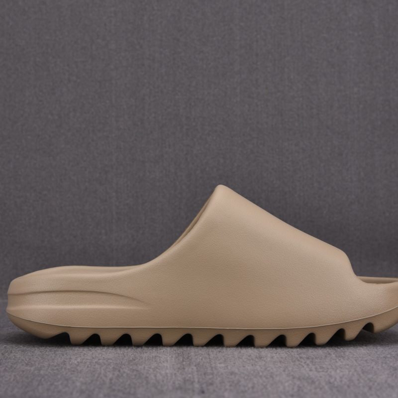 adidas Yeezy Slide ‘Pure’