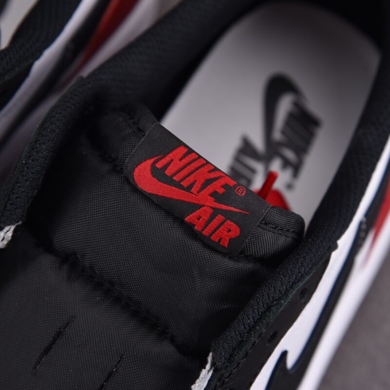 (BEST) Air Jordan 1 Retro Low OG 'Black Toe'