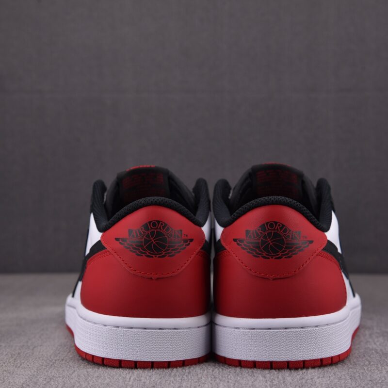 (BEST) Air Jordan 1 Retro Low OG 'Black Toe'