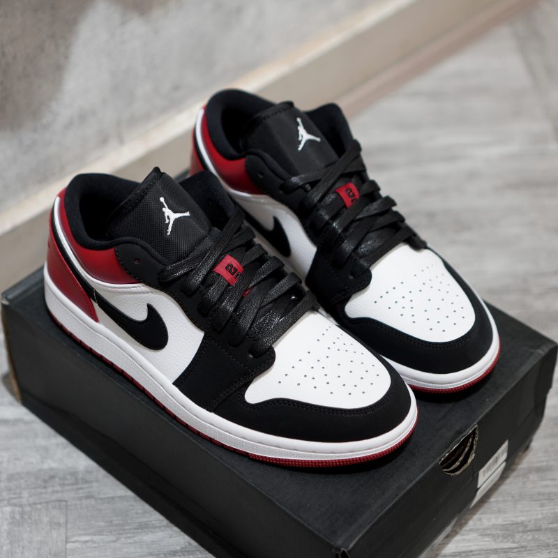 (BEST) Jordan 1 Low ‘BLACK TOE’