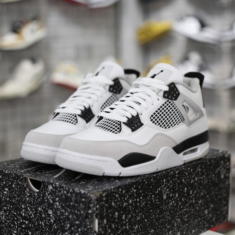(BEST) Jordan 4 Retro ‘MILITARY BLACK’