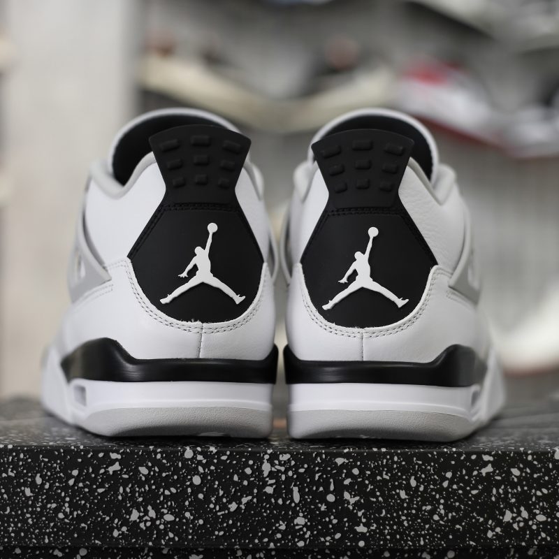 (BEST) Jordan 4 Retro ‘MILITARY BLACK’