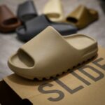 Dép adidas Yeezy Slide ‘Pure’