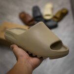 Dép adidas Yeezy Slide ‘Pure’