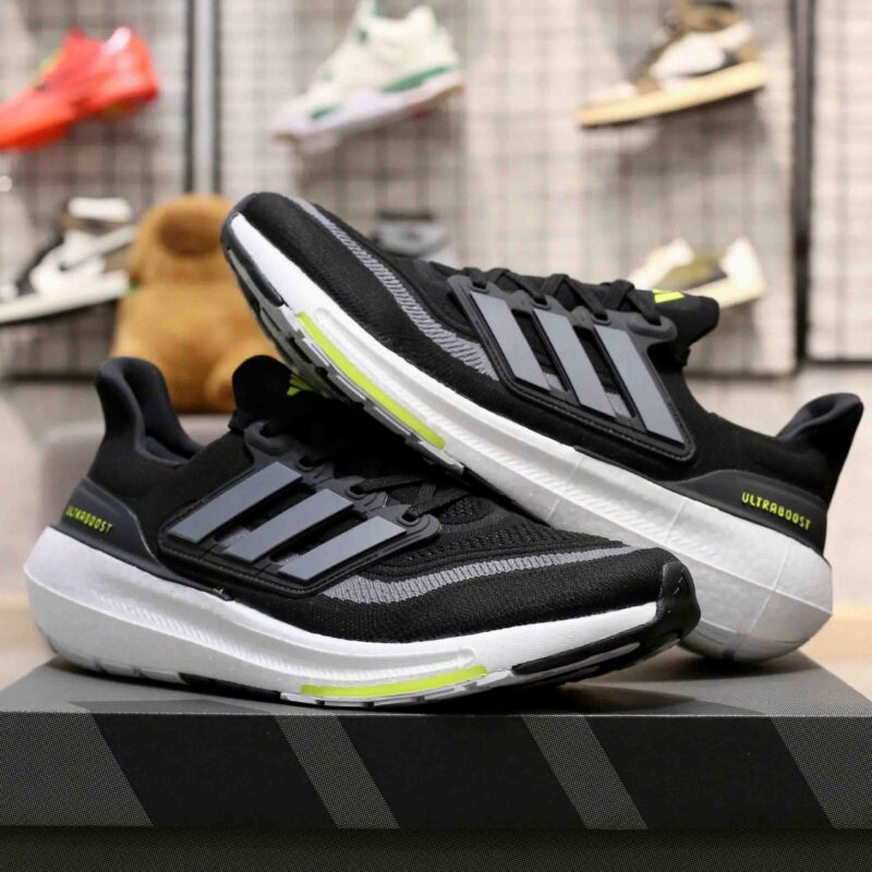 Giày adidas Ultra Boost Light Core Black Volt Like Auth