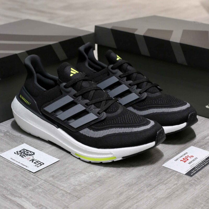 Giày adidas Ultra Boost Light Core Black Volt Like Auth