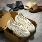 Giày Adidas Yeezy Foam Runner ‘Sand’ Like Auth