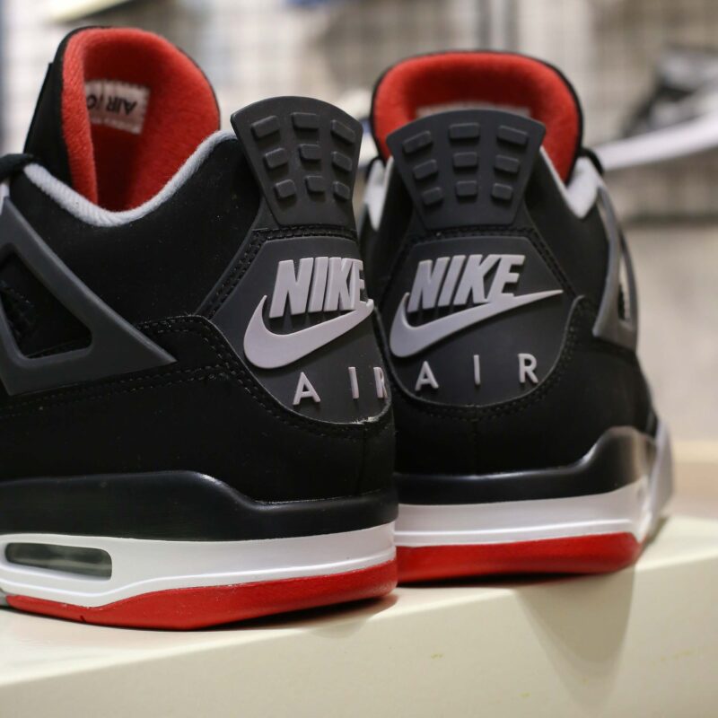 Giày Air Jordan 4 Retro Bred 2019 Like Auth