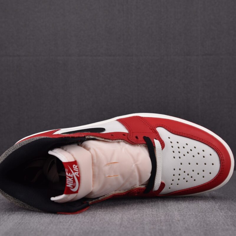 (BEST) Air Jordan 1 Retro High OG ‘Chicago Lost & Found’