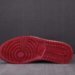 (BEST) Air Jordan 1 Retro High OG ‘Chicago Lost & Found’