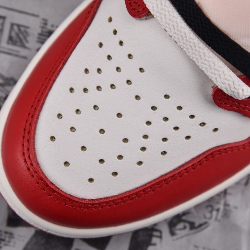 (BEST) Air Jordan 1 Retro High OG ‘Chicago Lost & Found’