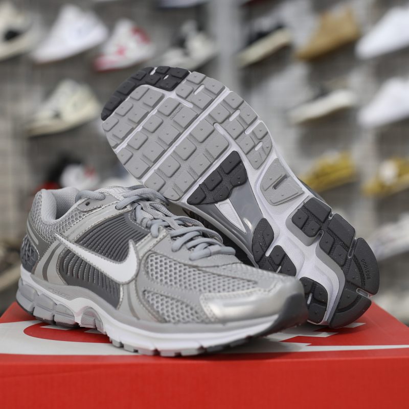 (BEST) Nike Zoom Vomero 5 'COOL GREY'