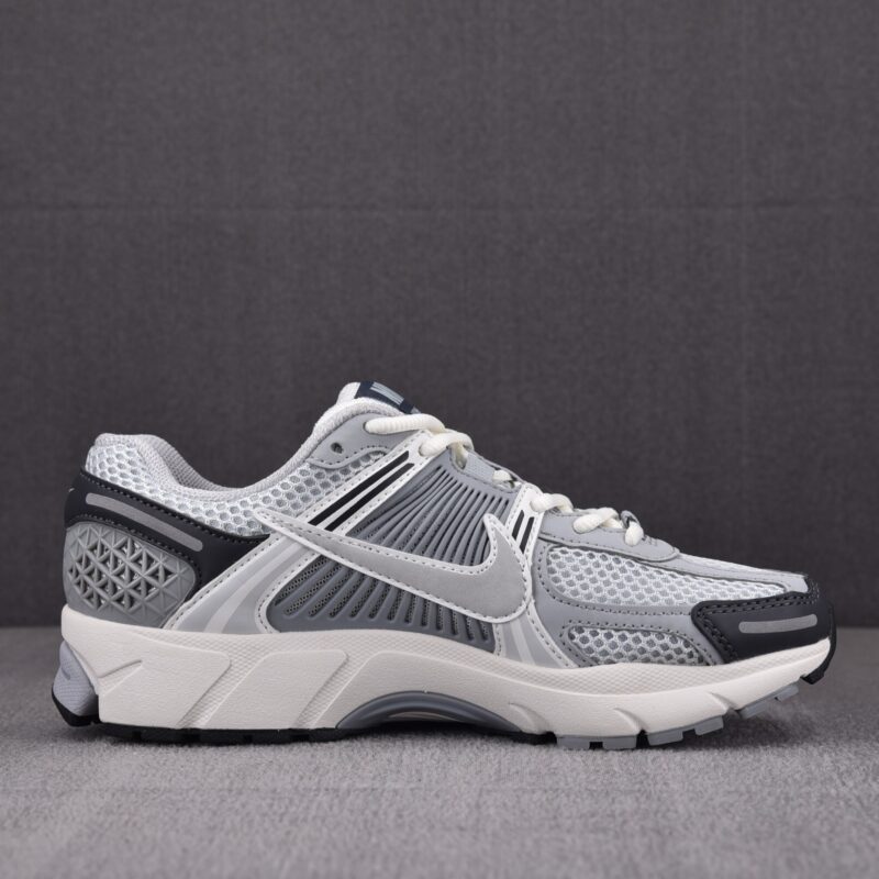 (BEST) Nike Zoom Vomero 5 'PURE PLATINUM METALLIC SILVER'