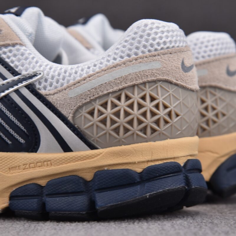 (BEST) Nike Zoom Vomero 5 'THUNDER BLUE CREAM'