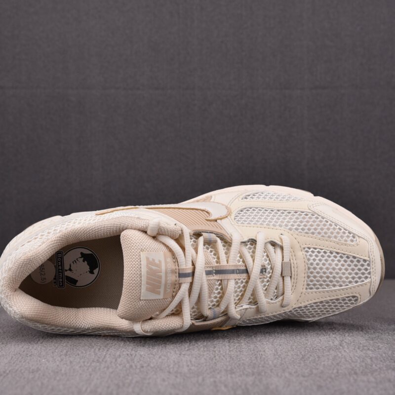 (BEST) Nike Zoom Vomero 5 WMNS 'SAIL LIGHT OREWOOD BROWN'