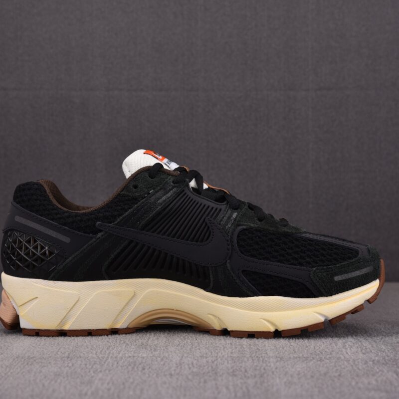 (BEST) Nike Zoom Vomero 5 WMNS 'BLACK SESAME'