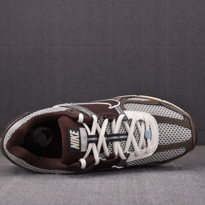 (BEST) Nike Zoom Vomero 5 WMNS 'EARTH FOSSIL'