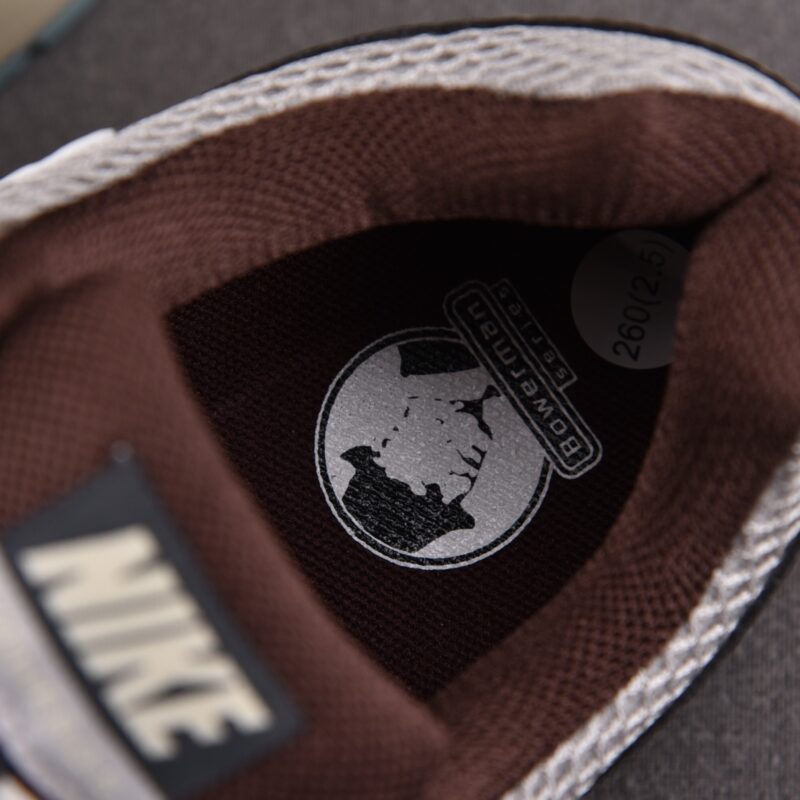 (BEST) Nike Zoom Vomero 5 WMNS 'EARTH FOSSIL'