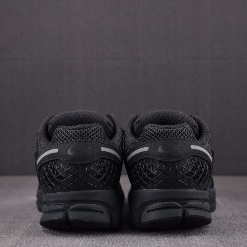 (BEST) Nike Zoom Vomero 5 WMNS 'TRIPLE BLACK'