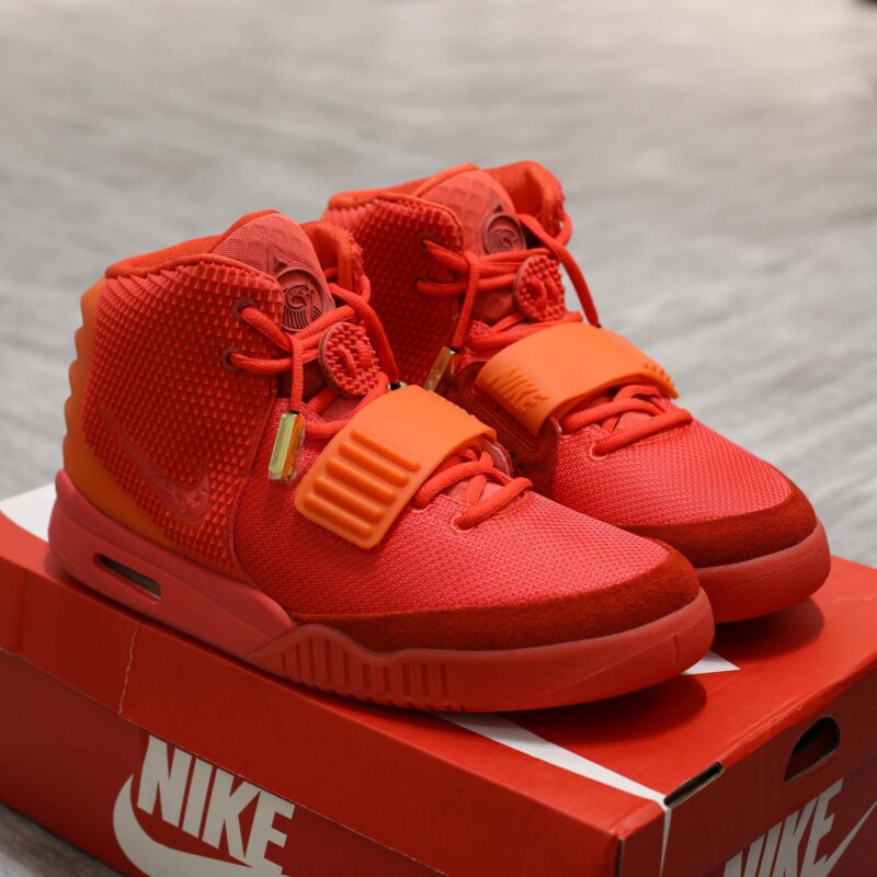 Giày Nike Air Yeezy 2 SP ‘Red October’