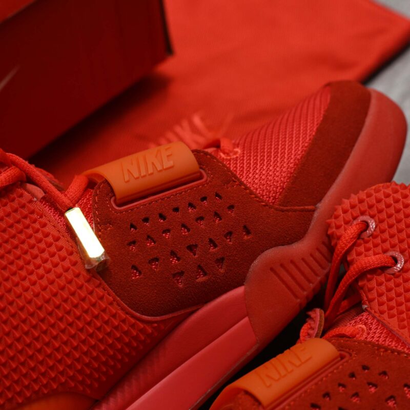 Giày Nike Air Yeezy 2 SP ‘Red October’