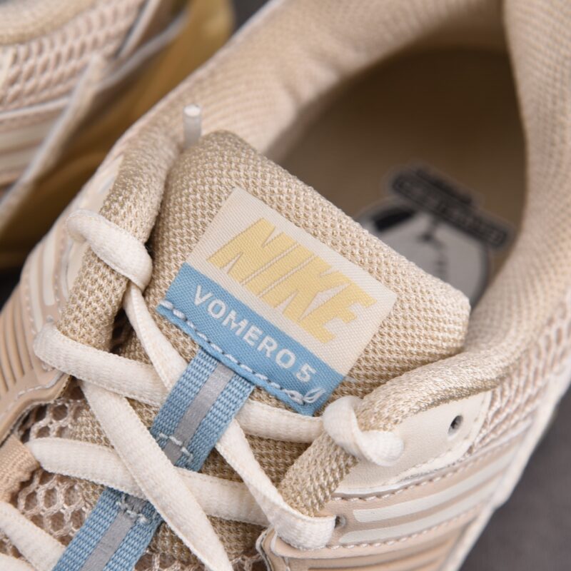 (BEST) Nike Zoom Vomero 5 WMNS 'OATMEAL'