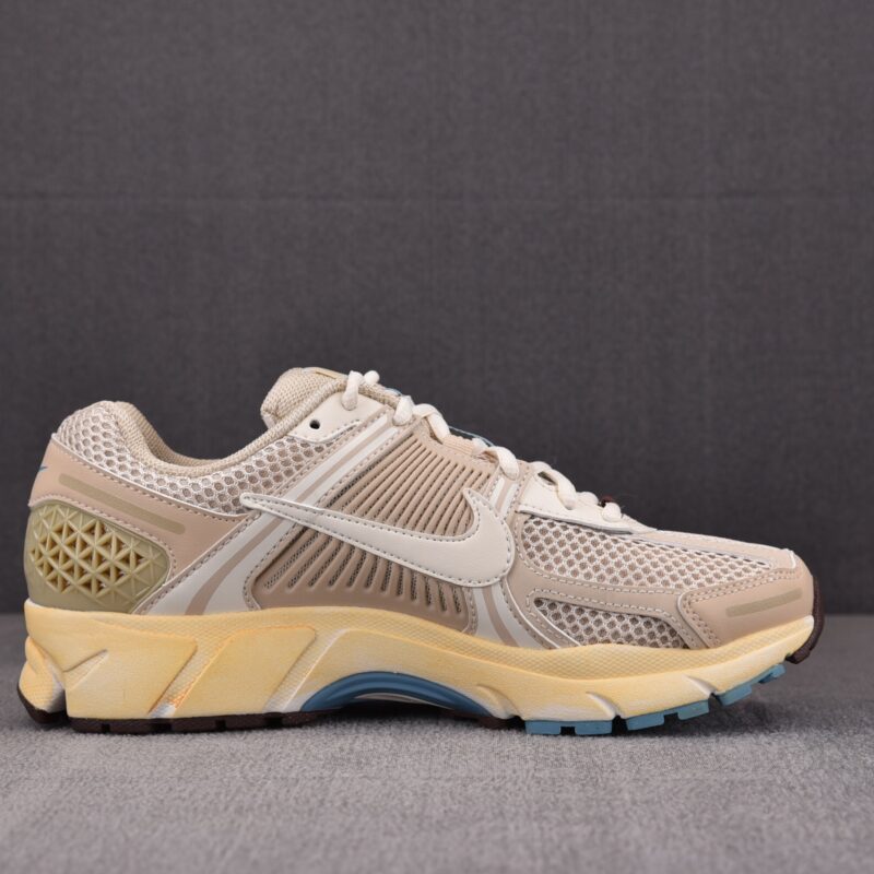 (BEST) Nike Zoom Vomero 5 WMNS 'OATMEAL'