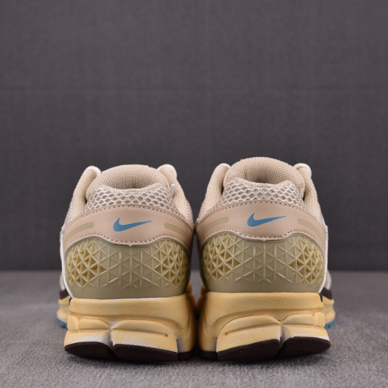 (BEST) Nike Zoom Vomero 5 WMNS 'OATMEAL'
