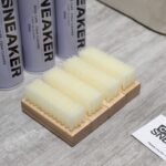 Combo chai xịt bọt vệ sinh giày + bàn chải lông heo