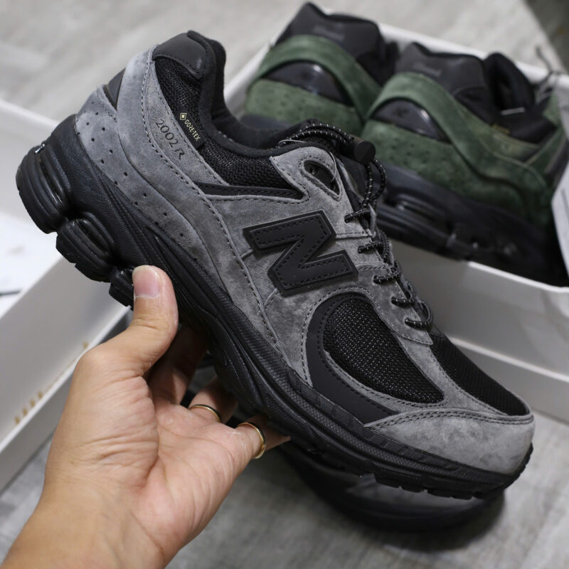 Giày New Balance 2002R x GORE-TEX ‘Charcoal’ Like Auth