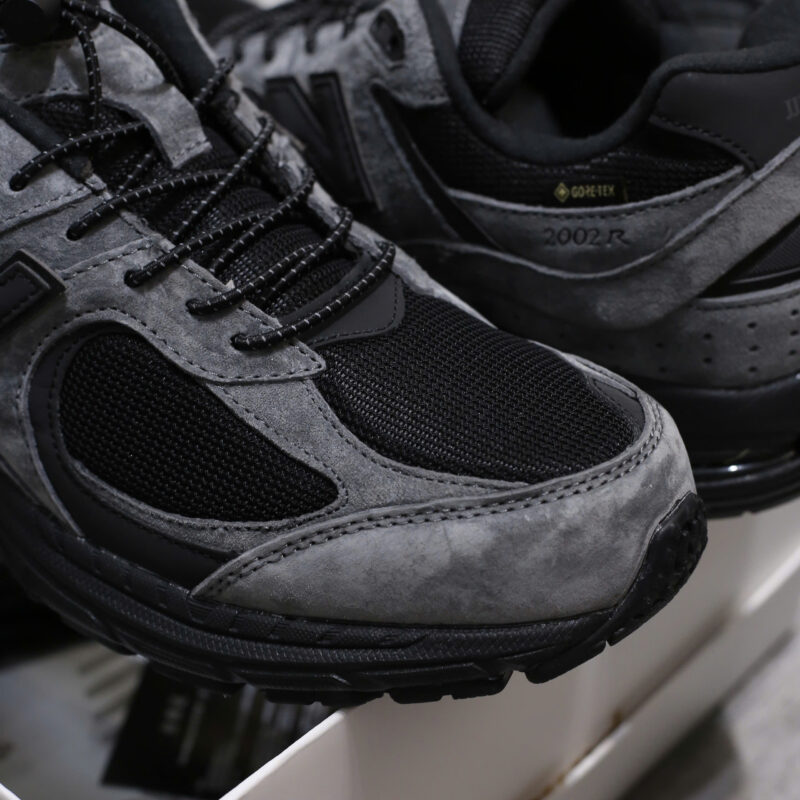 Giày New Balance 2002R x GORE-TEX ‘Charcoal’ Like Auth