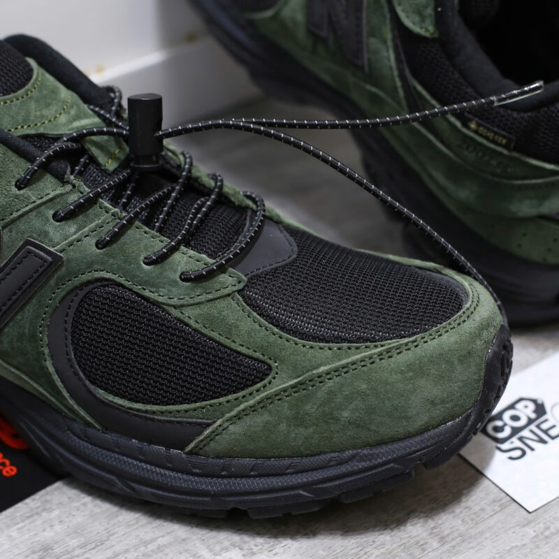 Giày New Balance 2002R x GORE-TEX ‘Pine’ Like Auth